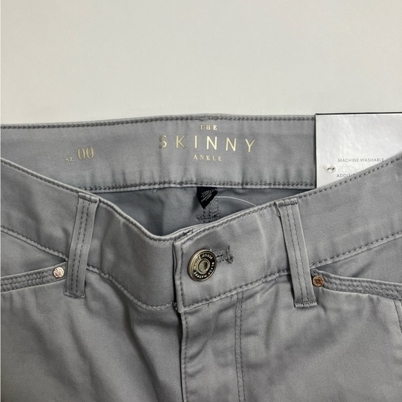 WHBM “skinny cargo” NWT - Picture 4 of 6